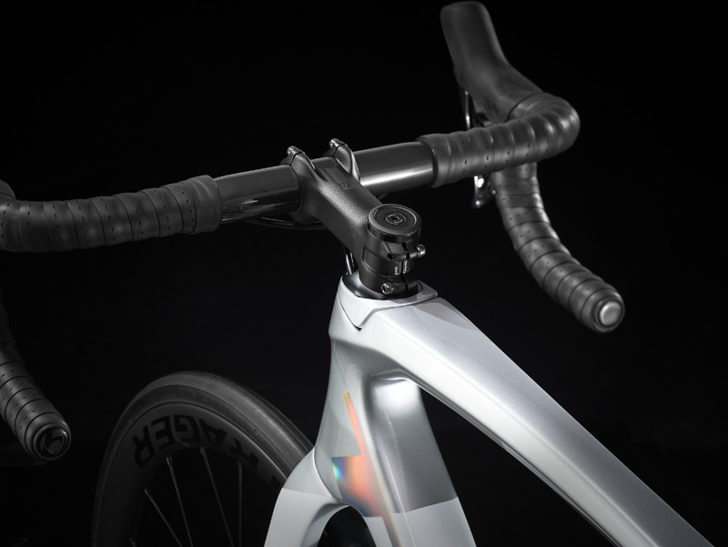 Trek Emonda SL 7 Carbon Road Bike 2023 in White-4